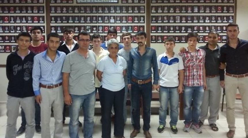 &Uuml;lk&uuml;c&uuml; Gen&ccedil;lerden Gaziler Derneği'ne Ziyaret