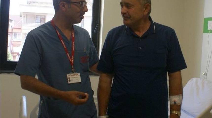 Kendini İtalya'daki Doktorlar Yerine Memleketindeki Doktorlara Emanet Etti
