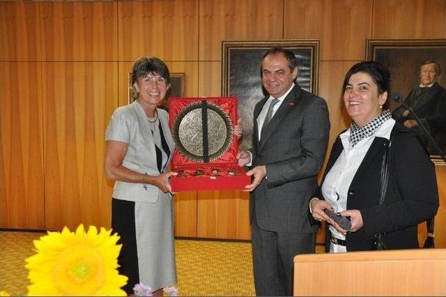 Başkan Dalgı&ccedil; Almanya&rsquo;da Festivale Katıldı 1