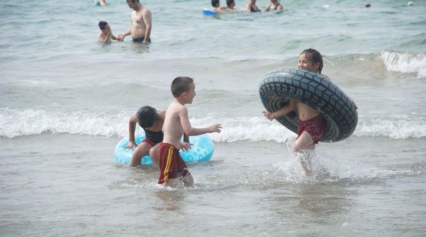 'Akıntıda Kıyıya Doğru Değil, &Ccedil;apraz Olarak Y&uuml;z&uuml;n'