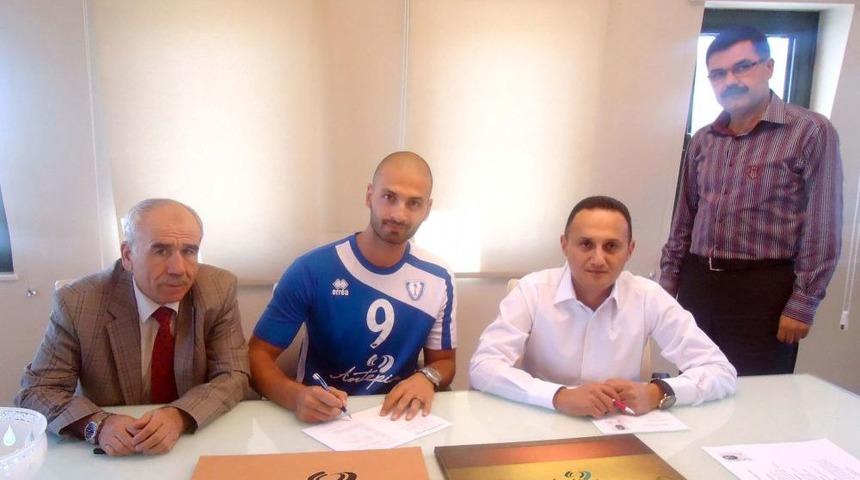 Şahinbey Belediye Voleybol Takımı&rsquo;na Galatasaray&rsquo;dan 2 Transfer