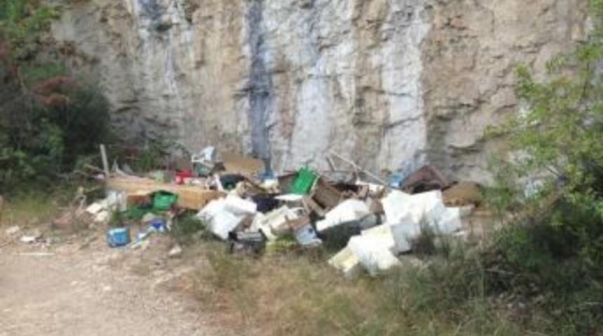 Turistlerden Kanyonda &Ccedil;&ouml;p Tepkisi
