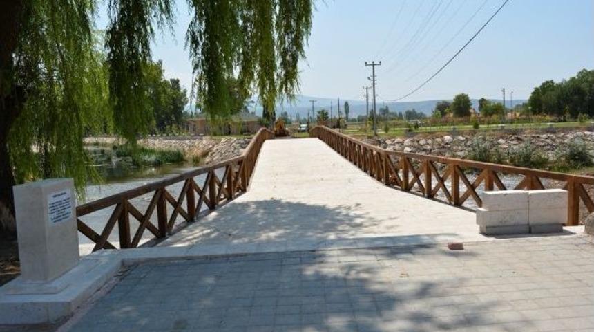 Tarihi Ada K&ouml;pr&uuml;s&uuml; Eski İhtişamına Yeniden Kavuştu