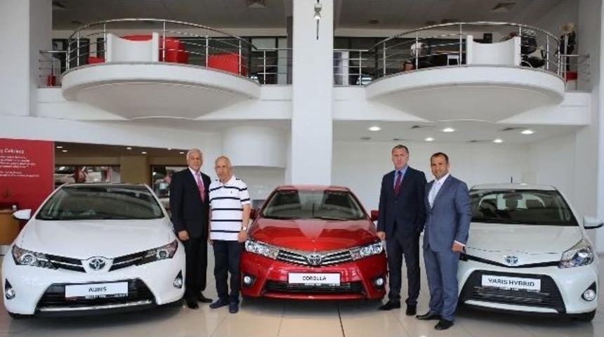 Toyota Yenilenen Y&uuml;z&uuml;yle Kocaeli&rsquo;de