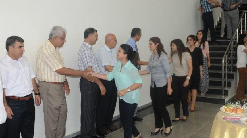 &Uuml;niversitede Bayramlaşma T&ouml;reni Yapıldı
