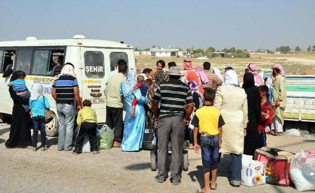 Binlerce Mülteci Türkiye’ye Geçmek İstiyor