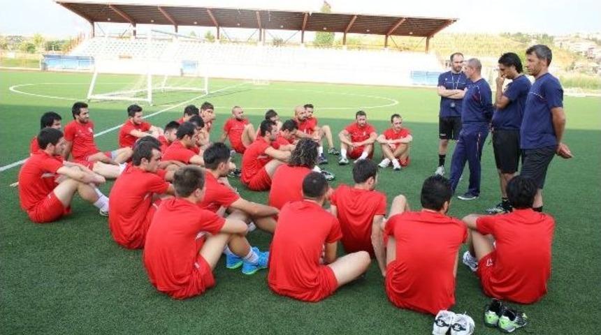 G&ouml;lbaşı Belediyespor Yeni Sezonun İlk İdmanını Yaptı