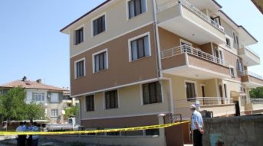 Kavga Sırasında Kalp Krizi Ge&ccedil;iren Şahıs Hayatını Kaybetti
