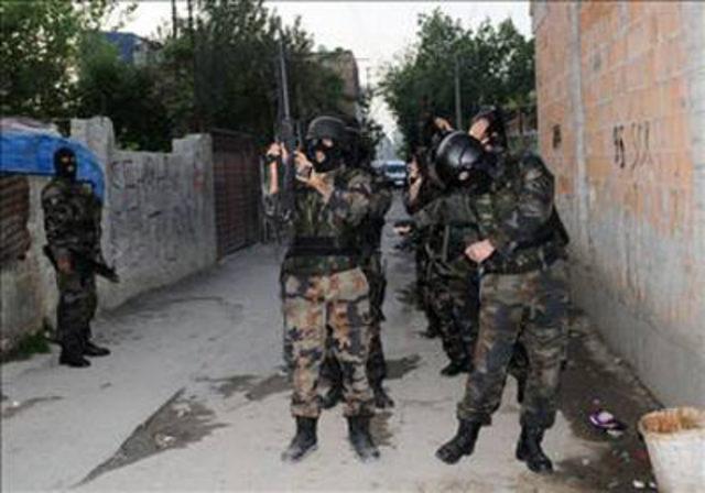 &Ccedil;ikolata karşılığı eroin! 21