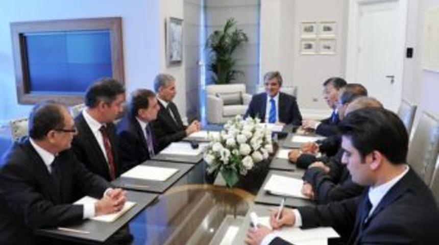 G&uuml;l: T&uuml;rkmenlere Y&ouml;nelik Saldırılar Kabul Edilemez