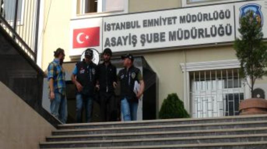 G&uuml;lsuyu Olaylarıyla Ilgili Ihbardan 4 Silah &Ccedil;ıktı