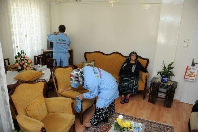 Şehitkamil Belediyesi Yaşlılara El Uzatıyor 2