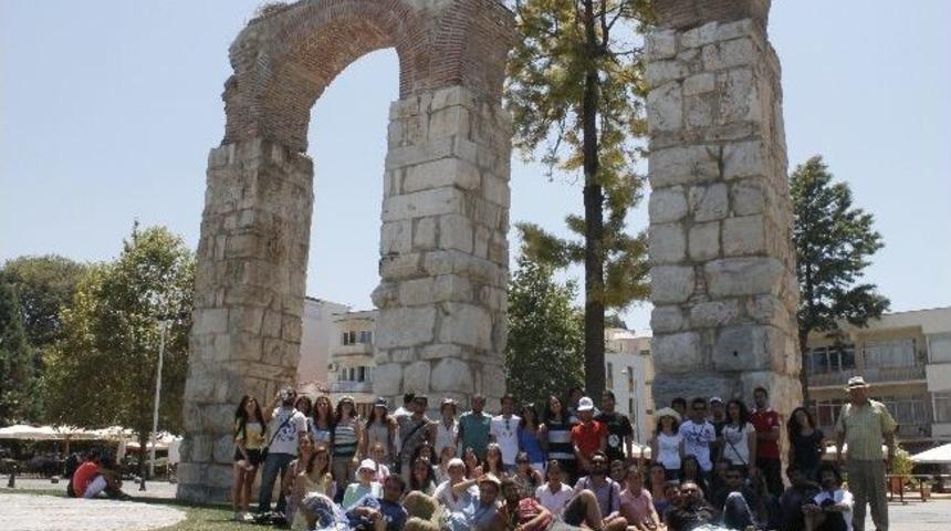 &Ccedil;ydd'nin 120 &Ouml;ğrencisi Sel&ccedil;uk'ta Kamp Kurdu