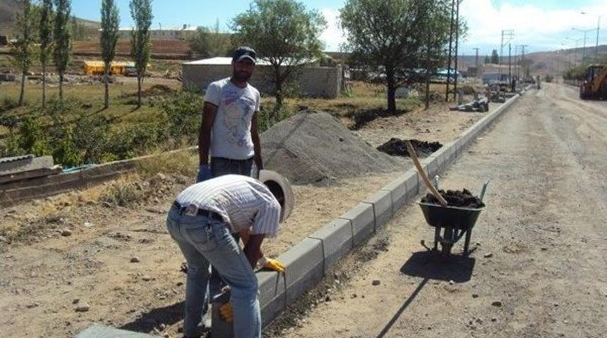Tuzluca Belediyesi&rsquo;nden Yol Yapım &Ccedil;alışması