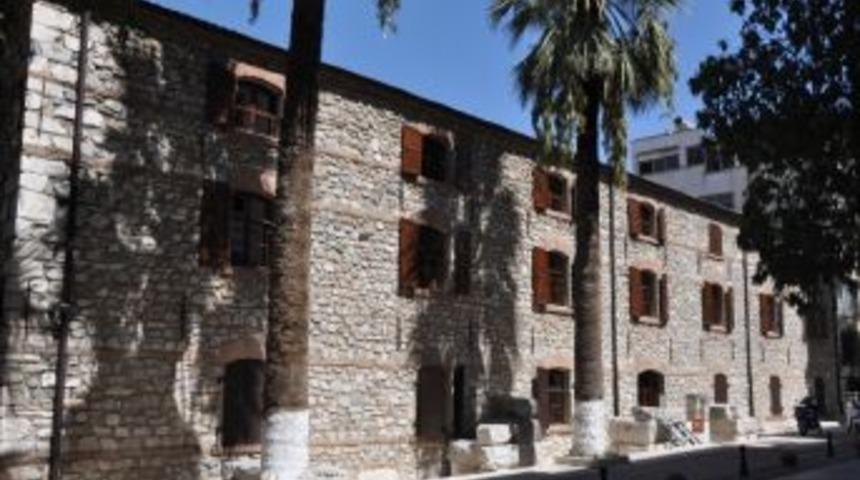 Sel&ccedil;uk Efes Kent Belleği&rsquo;nde Ziyarete Ara