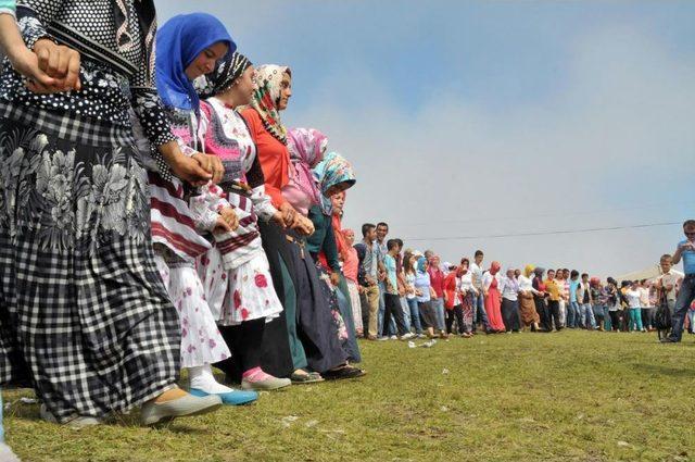 Ak&ccedil;aabat Kurtd&uuml;z&uuml; Yayla Şenliği 1