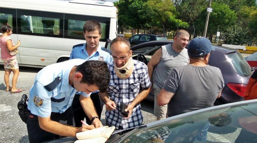 Sapanca'da Trafik Kazası: 1 Yaralı
