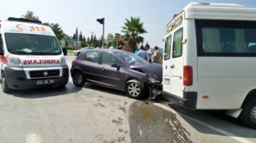 Sapanca'da Trafik Kazası: 1 Yaralı