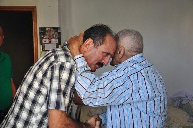 Başkana Mail Göndererek Dedesini Ziyaret Etmesini İstedi 2