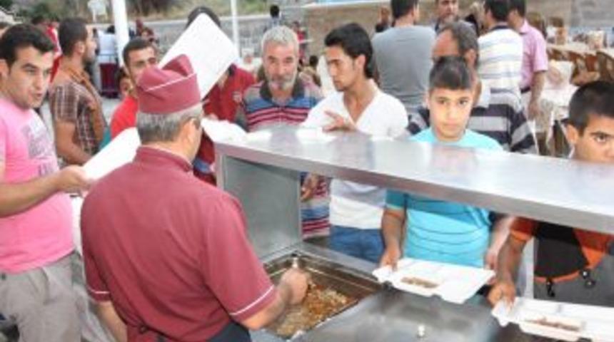 Belediye, Ramazan Ayı Boyunca 24 Bin Kişiye Iftar Verdi