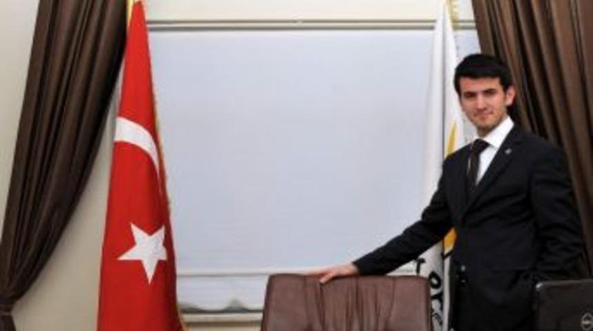 Ak Parti On İkinci Yılında