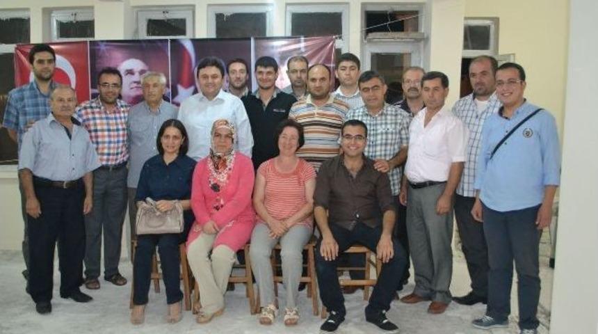 G&uuml;lmez; "ak Kadrolar Dev Yatırımlara İmza Atmıştır"