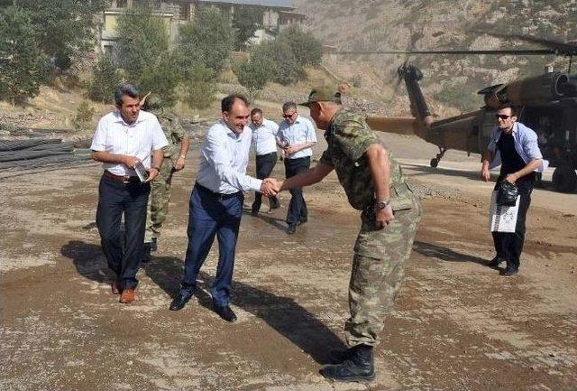 Şırnak Valisi &Ouml;zkan, Beyt&uuml;şşebaplılarla Vedalaştı 2