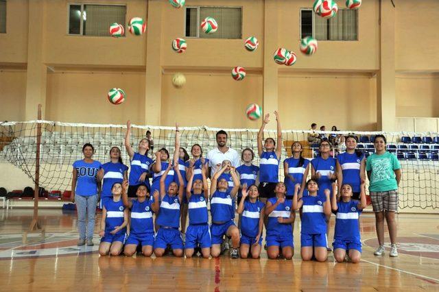 Kepez&rsquo;in Yaz Spor Kurslarında 3 Bin &Ouml;ğrenci Eğitim G&ouml;r&uuml;yor 1