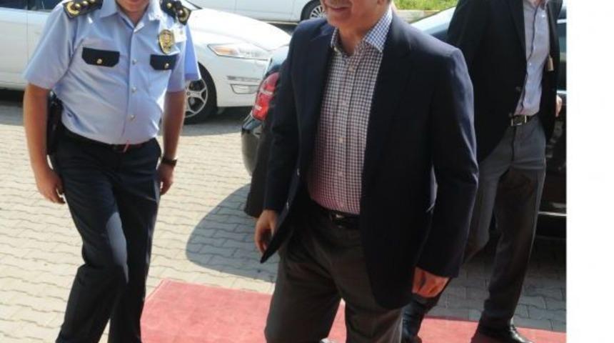 Bakan Davutoğlu Antalya'da A&ccedil;ıklama Yapmadı