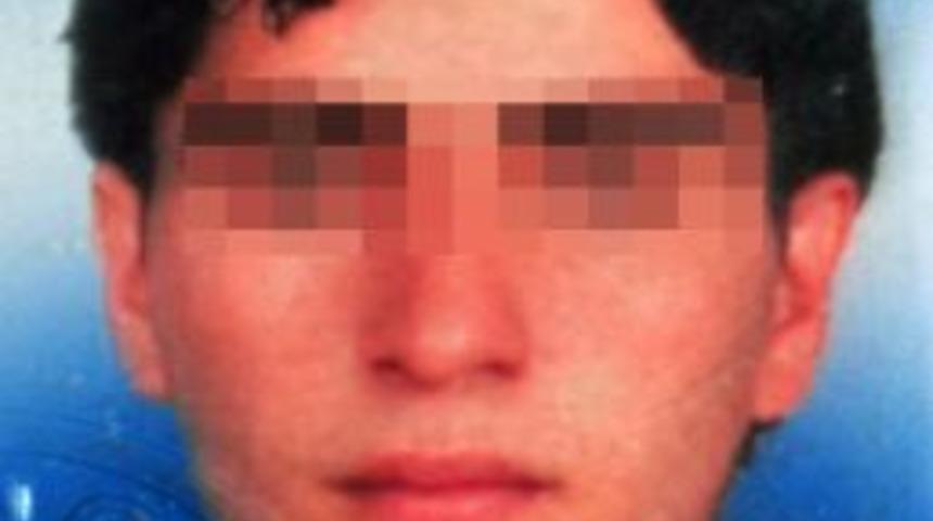 Eşine cinsel tacizde bulunan eski komşusunu &ouml;ld&uuml;rd&uuml;