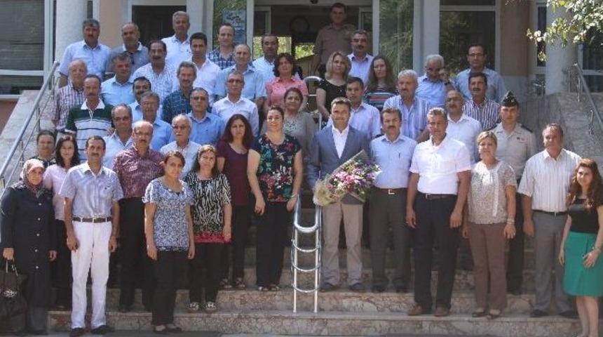 Kaymakam Otcu Saruhanlı&rsquo;dan Ayrıldı