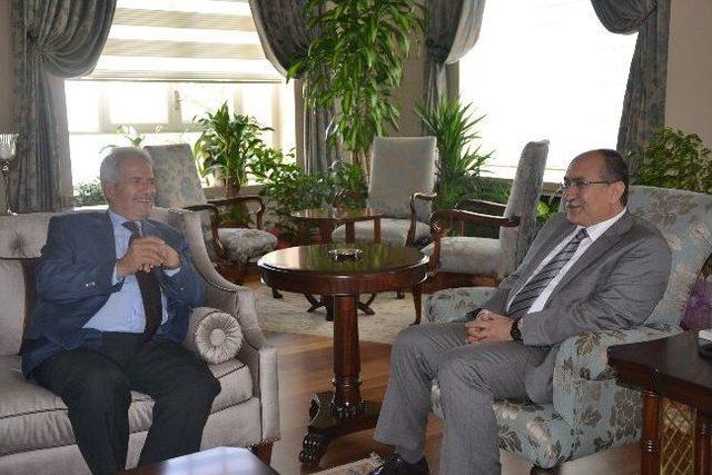 K&uuml;tahya Ve Afyon Valilerinden Vali Savaş a Ziyaret 2
