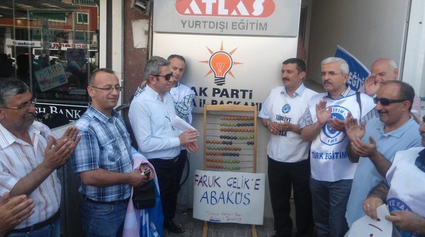 Zammı Beğenmeyen Memur, AK Parti &Ouml;n&uuml;ne Abak&uuml;s Bıraktı