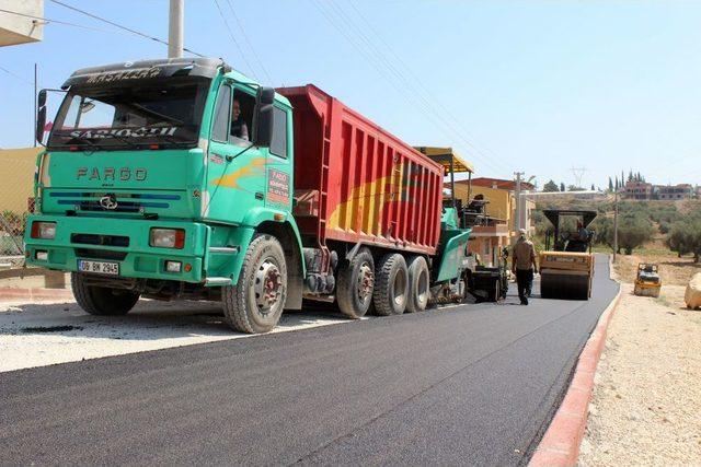 Sarıçam'da Asfalt Çalışmaları Sürüyor