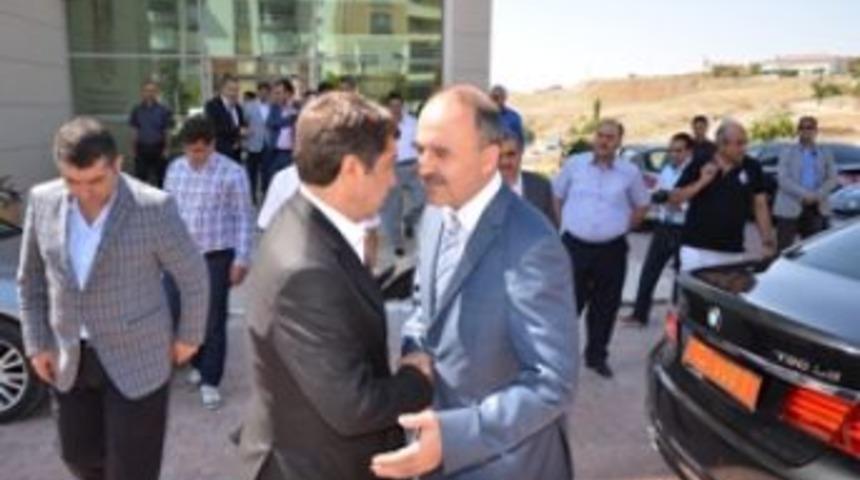 Vali Erol veda ziyaretlerine başladı