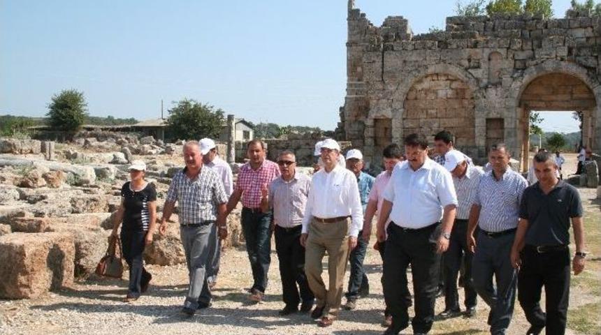 Badak, Aksu’da Ziyaret Ve İncelemelerde Bulundu