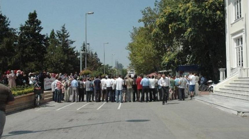 Mısır&rsquo;da Yaşanan İnsanlık Vahşetine Tepki G&ouml;sterdiler