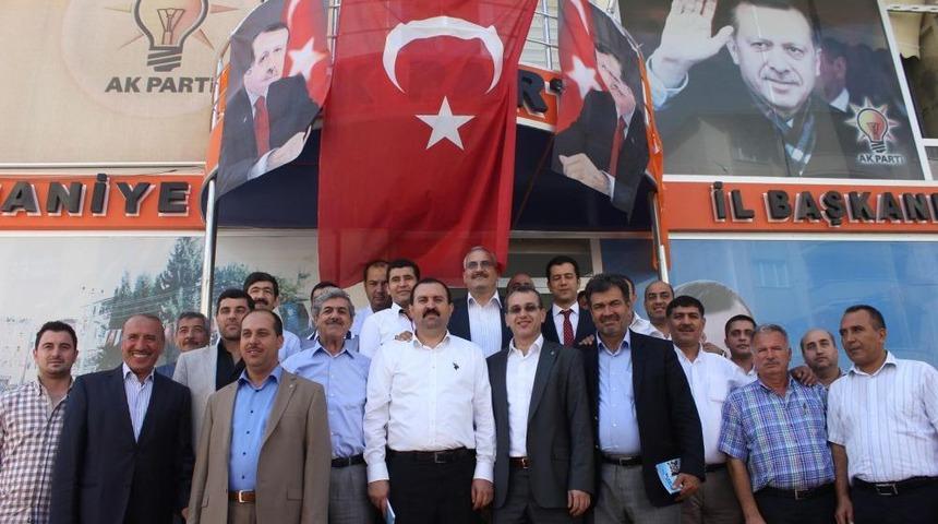 &Ouml;nal: AK Parti Pop&uuml;list Politika Yapmıyor