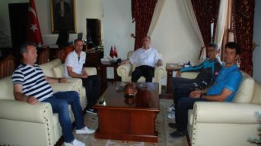 Teknik Direkt&ouml;rlerden Vali &Ouml;z&ccedil;imen&rsquo;e Ziyaret