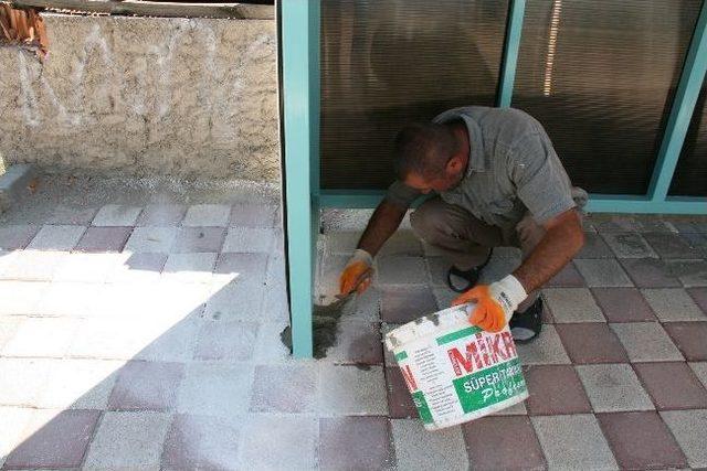 Atatürk Caddesi’ne Yeni Dolmuş Durakları