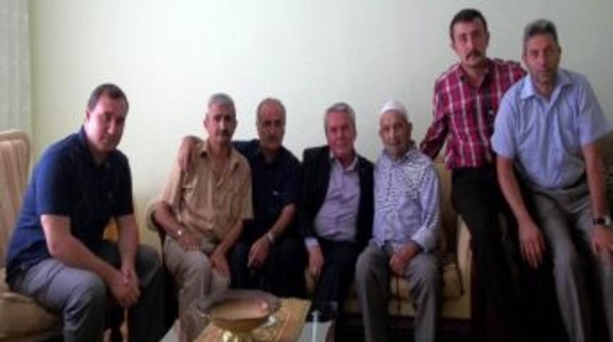 G&ouml;lbaşı Mhp&rsquo;den Şehit Babasına Ziyaret