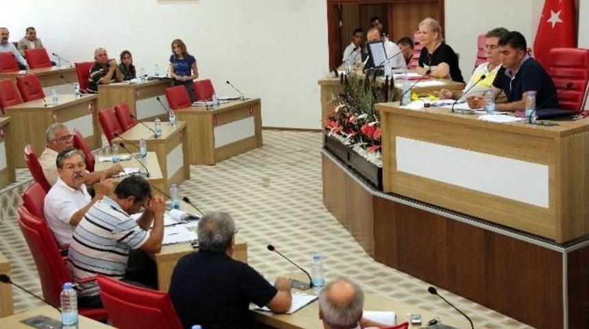 Mecliste Tansiyon D&uuml;şm&uuml;yor