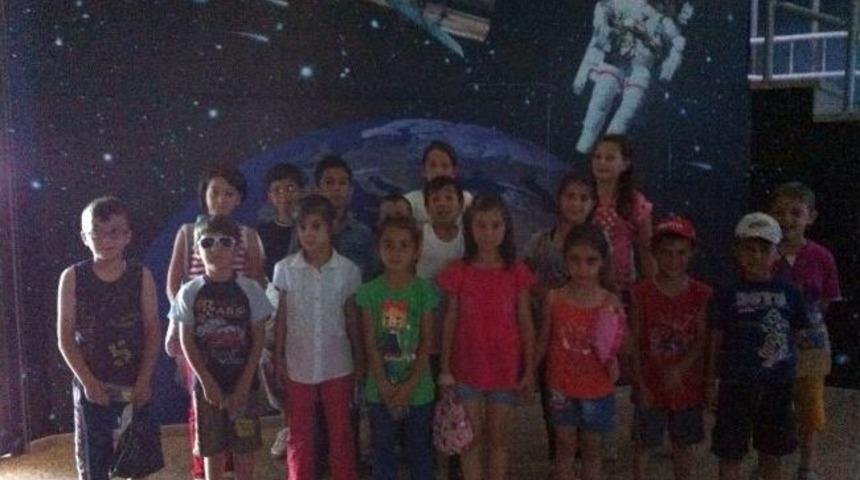 &Ccedil;ocukların Gezegenlere Yolculuğu