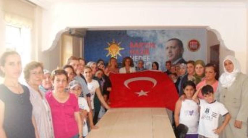 Kadın Kollarından 12. Kuruluş Yıld&ouml;n&uuml;m&uuml; Toplantısı