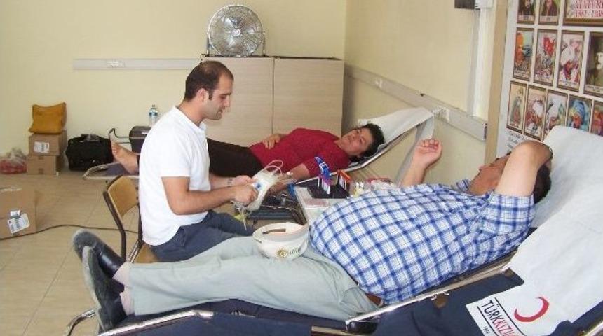 Korkuteli'nde Kan Bağışı Kampanyasında 23 &Uuml;nite Kan Toplandı