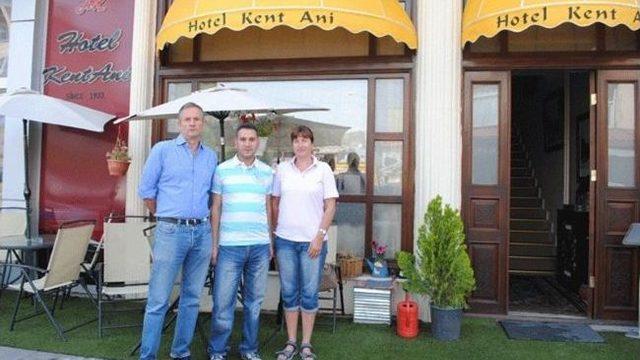 Fransa Ankara Büyük Elçisi Ailesiyle Birlikte Kars’a Geldi