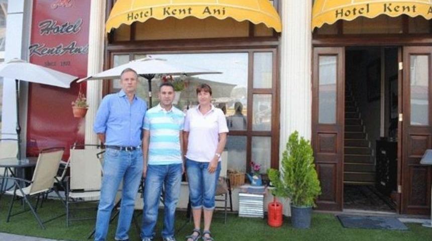 Fransa Ankara Büyük Elçisi Ailesiyle Birlikte Kars’a Geldi