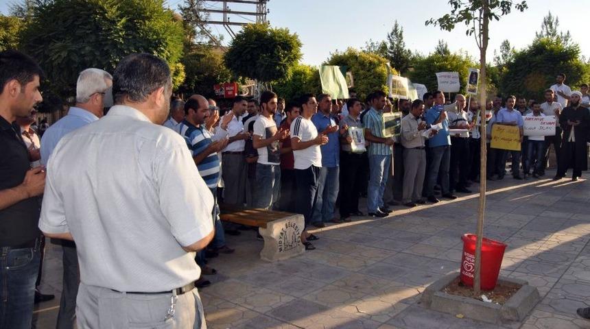 Midyatlılar Mısır'daki Katliamda &Ouml;lenler I&ccedil;in Gıyabi Cenaze Namazı Kıldı