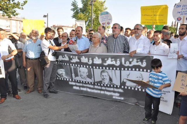 Mısır'da Darbe Karşıtlarına Yönelik Katliam