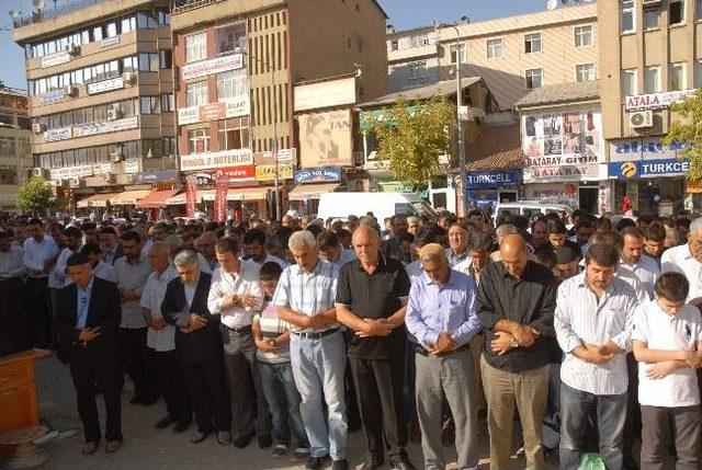 Bingöl'de Stk'lar, Mısır'da Katledilen Müslümanlar İçin Gıyabi Cenaze Namazı Kıldı